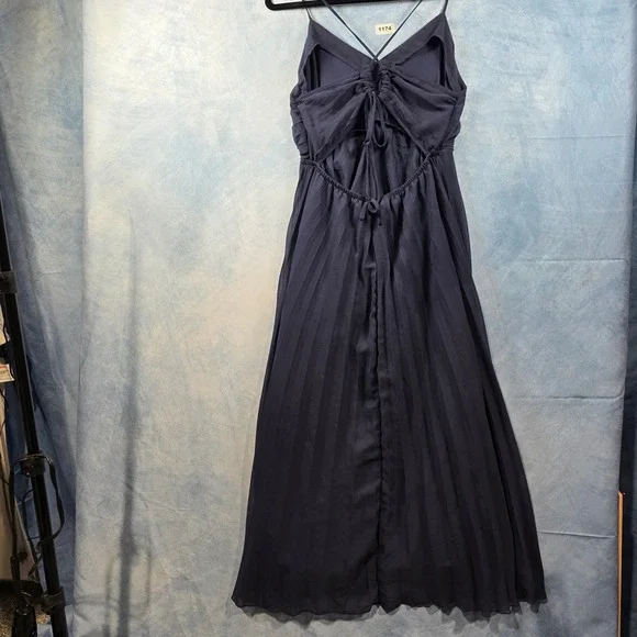 ASOS DESIGN Navy Blue Pleated Maxi Dress Open Back Tie Detail US 10 Wedding Gues - Picture 3 of 7